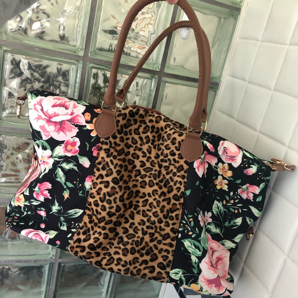 Leopard weekender bag